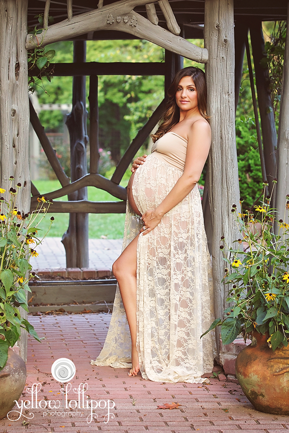 elegant pregnancy photos