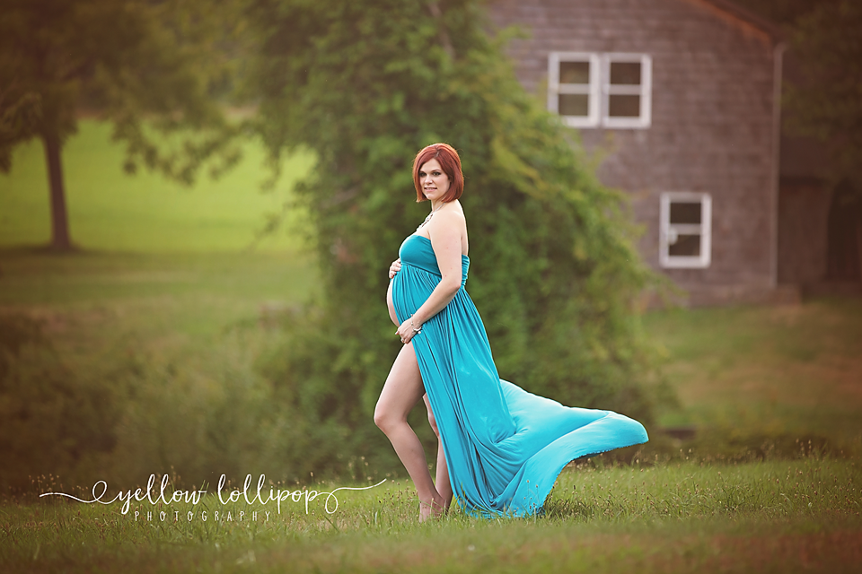 hunterdon county nj maternity photo lady in blue dress