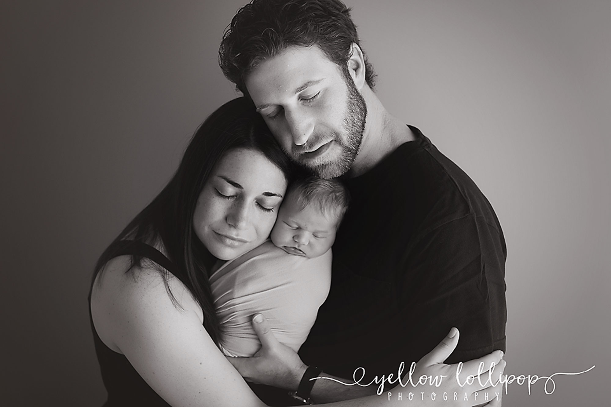 family and newborn baby photos in nj