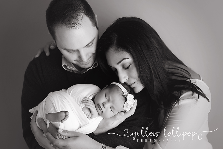 princeton NJ family photos with newborn 