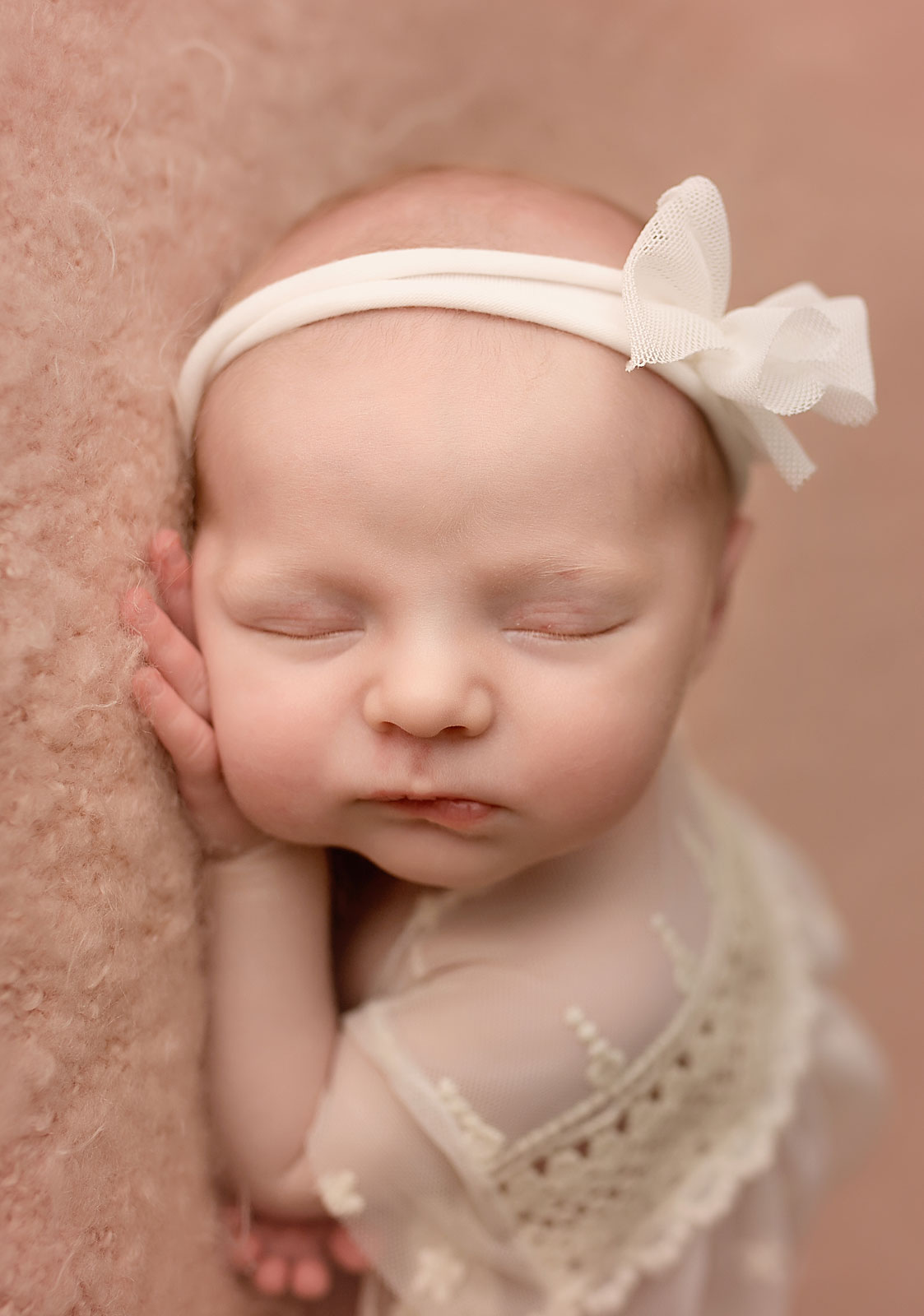 sleepy baby warren county newborn photographer