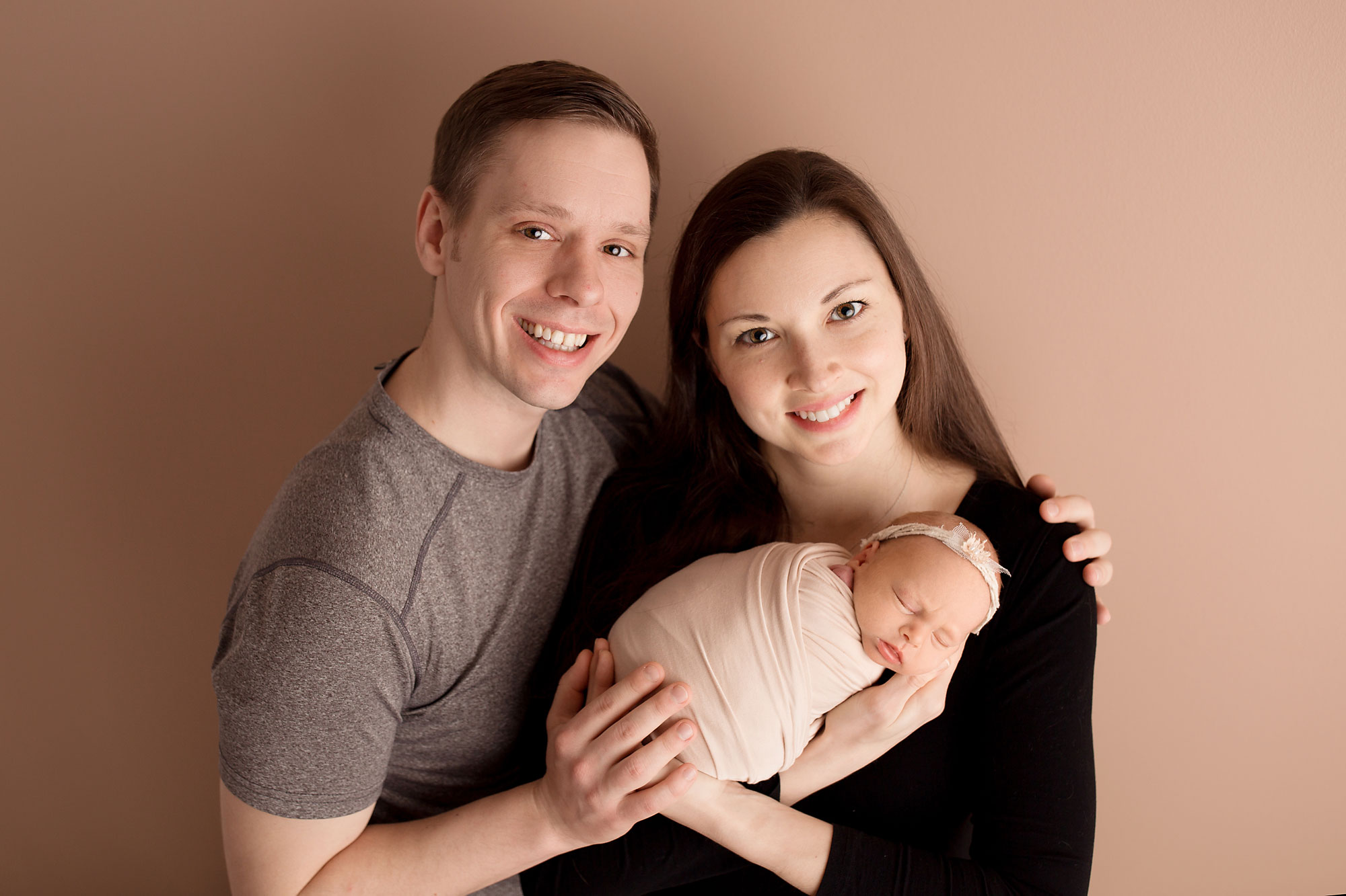 newborn photography morristown nj baby and parent posing 