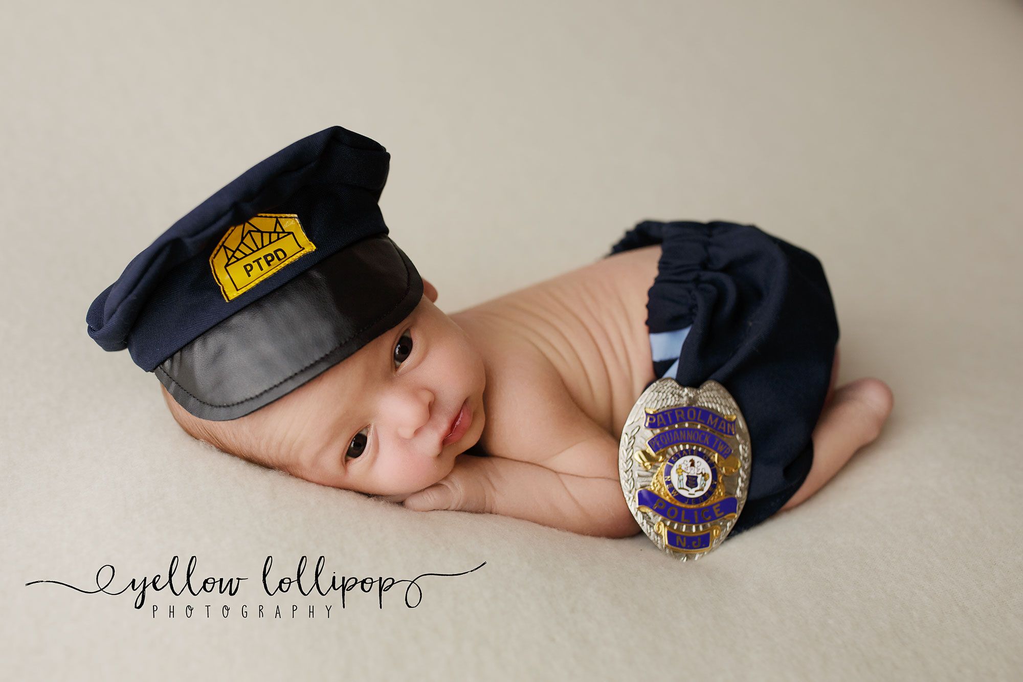 newborn police photography ideas Newborn Police Picture Ideas