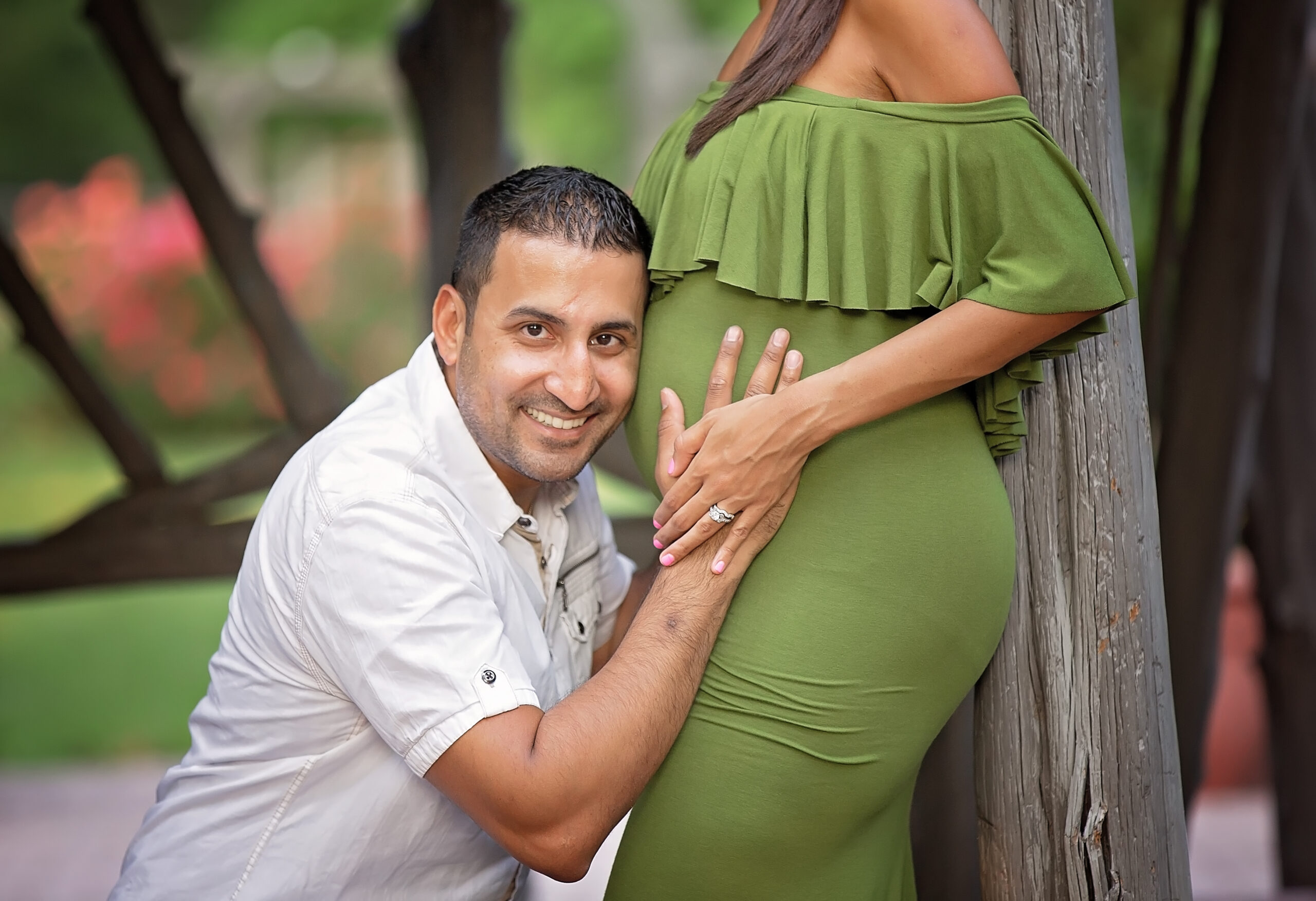 posing during maternity photo session